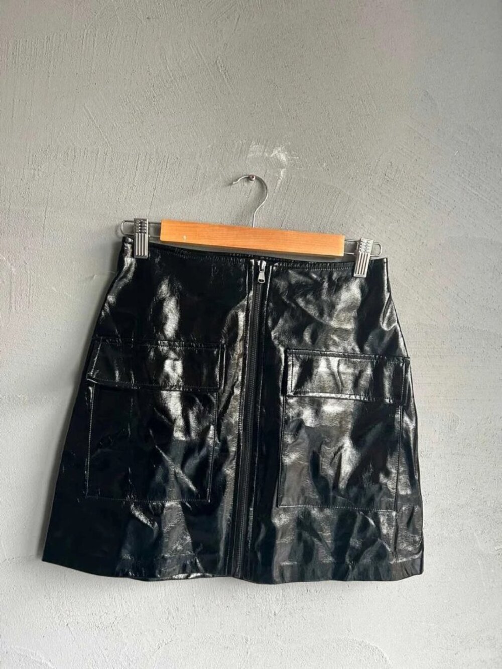 ​​Superb shiny black vinyl zipped skirt – Pimkie – New – Size 36